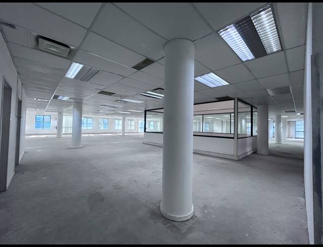 999M² OFFICE TO LET IN PINETOWN CENTRAL